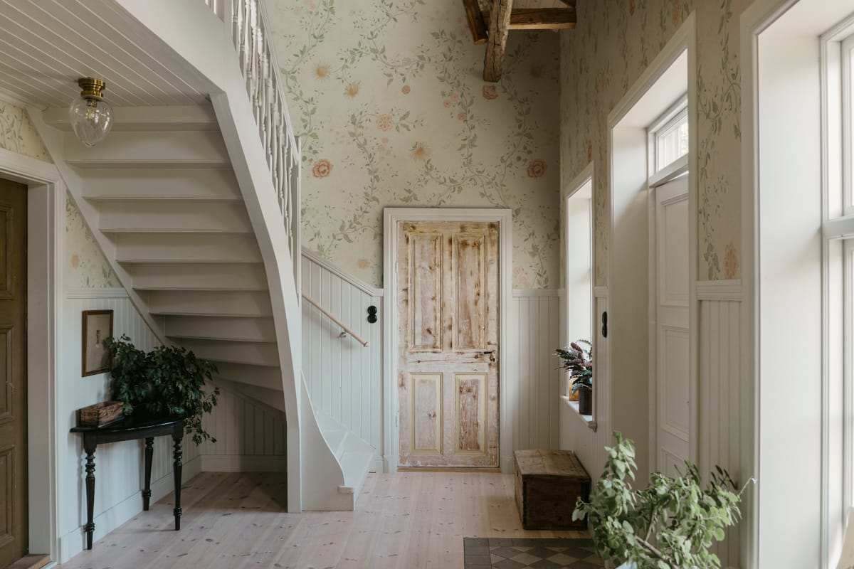 The Art of wallpaper: the Sandberg Story